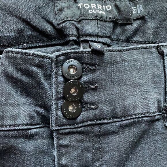 Torrid Black 3 Button Jeans - Picture 3 of 5